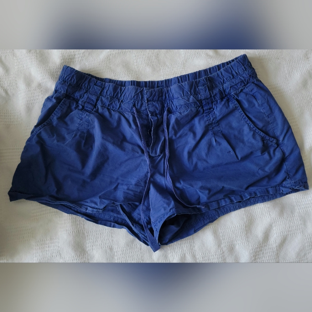 Size S Gap shorts